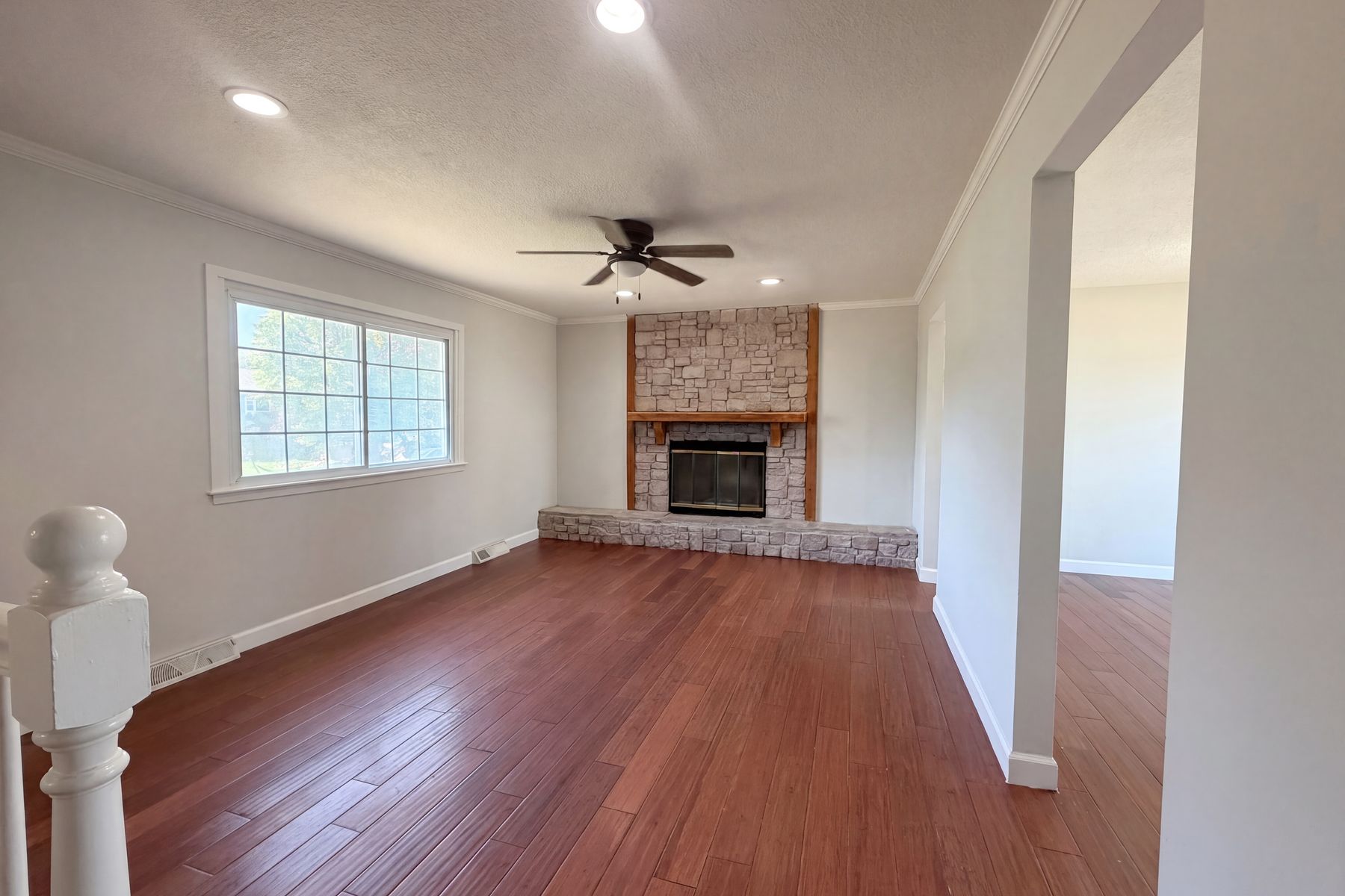 Property photo 3 of 231 Downey Dr