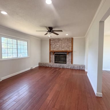 Property photo 3 of 231 Downey Dr