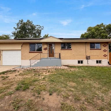 Property photo 1 of 5421 Raritan Way