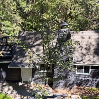 Property photo 1 of 982 Oak Dr