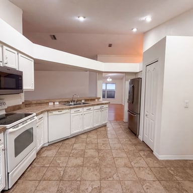 Property photo 2 of 6941 Crown Lake Dr