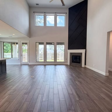 Property photo 3 of 15418 Legacy Park Way