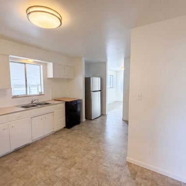 Property photo 2 of 1302 E Egbert St