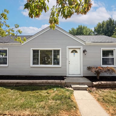 Property photo 1 of 26375 Normandy St
