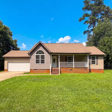 Property photo 1 of 116 Fernwood Dr