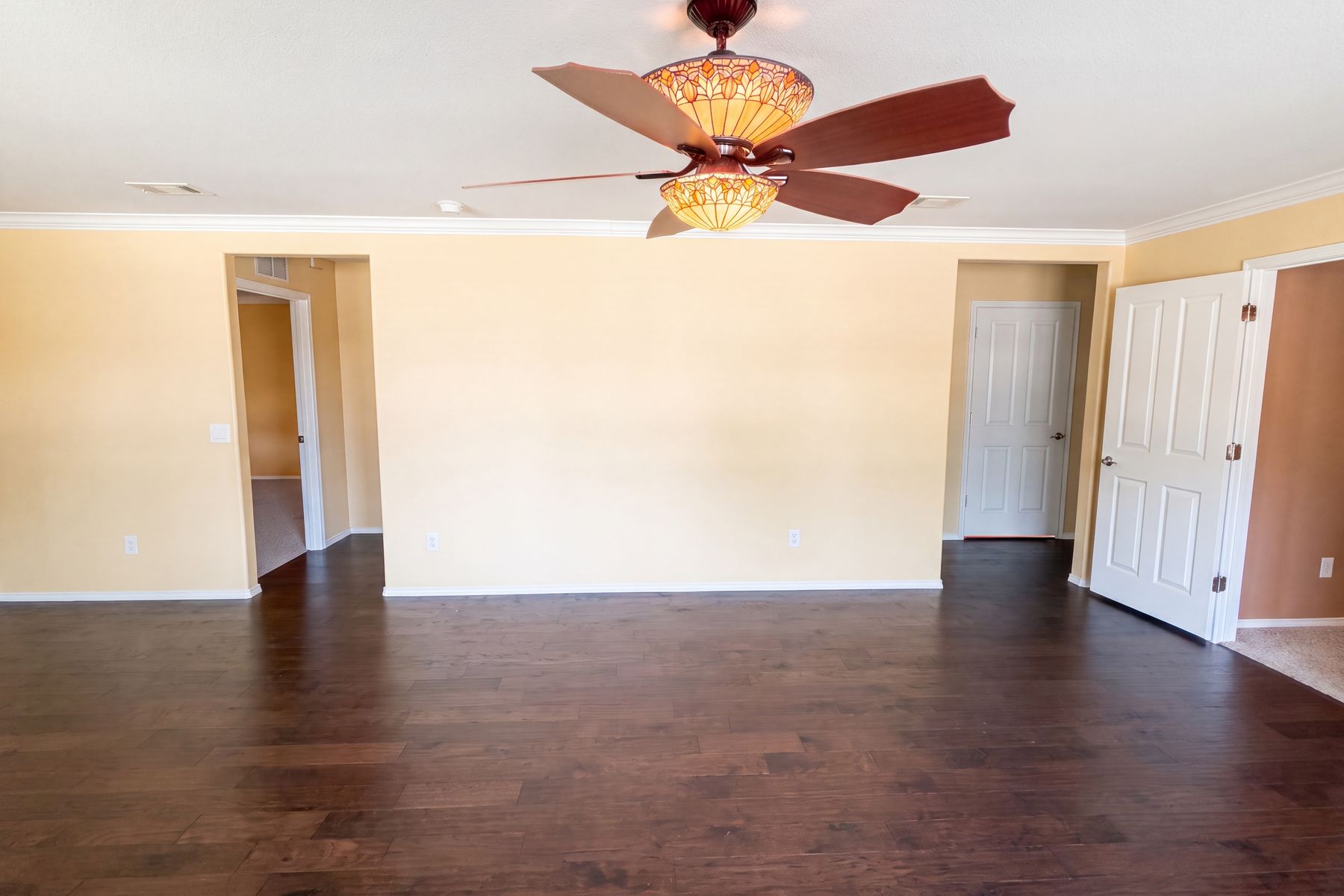 Property photo 3 of 7886 Whirlwind Dr