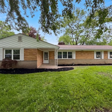 Property photo 1 of 36700 Lakeland Dr