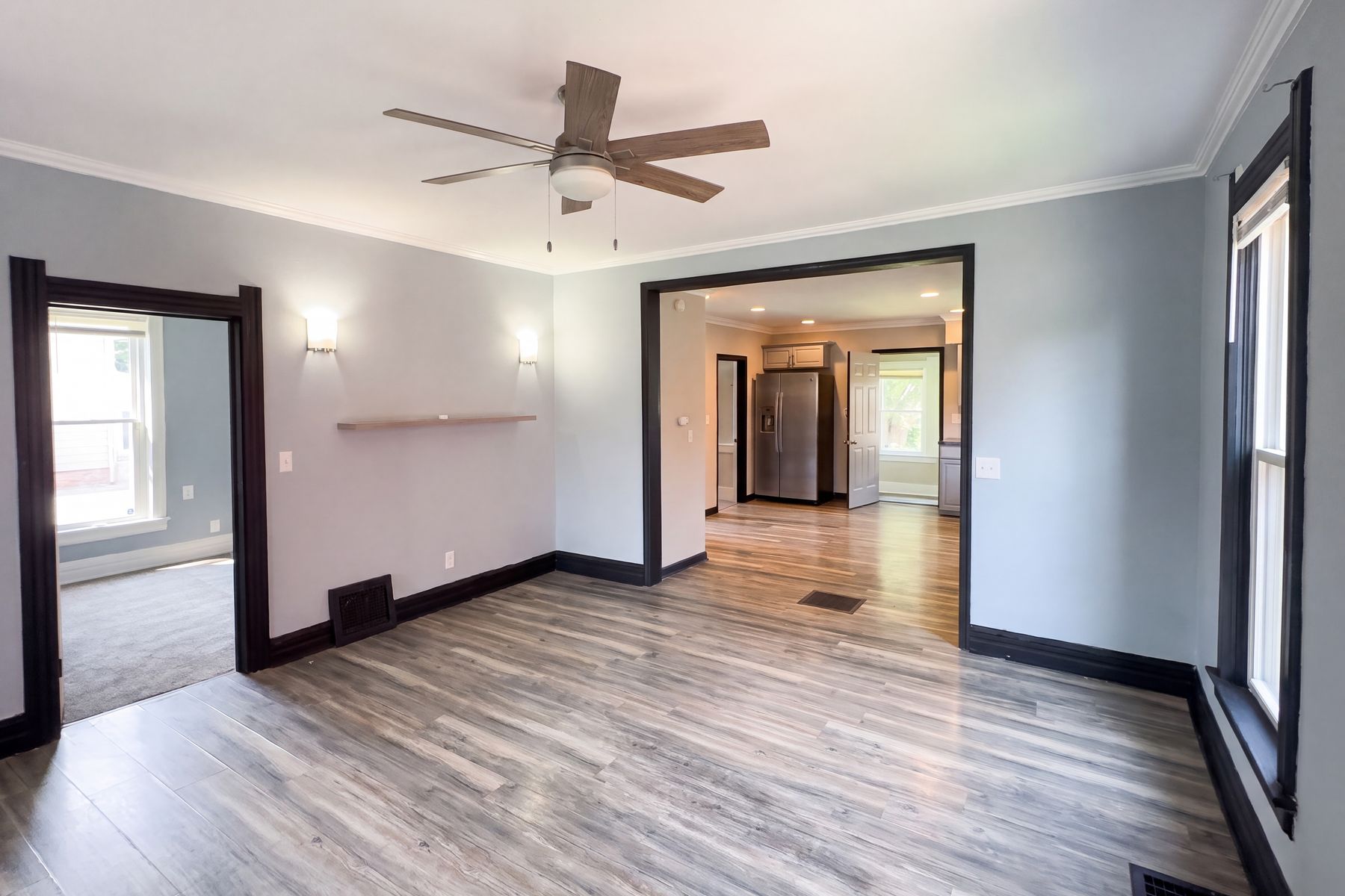 Property photo 3 of 608 Howland Ave