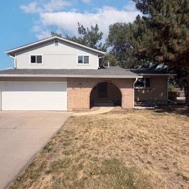 Property photo 1 of 203 S 16th Ave