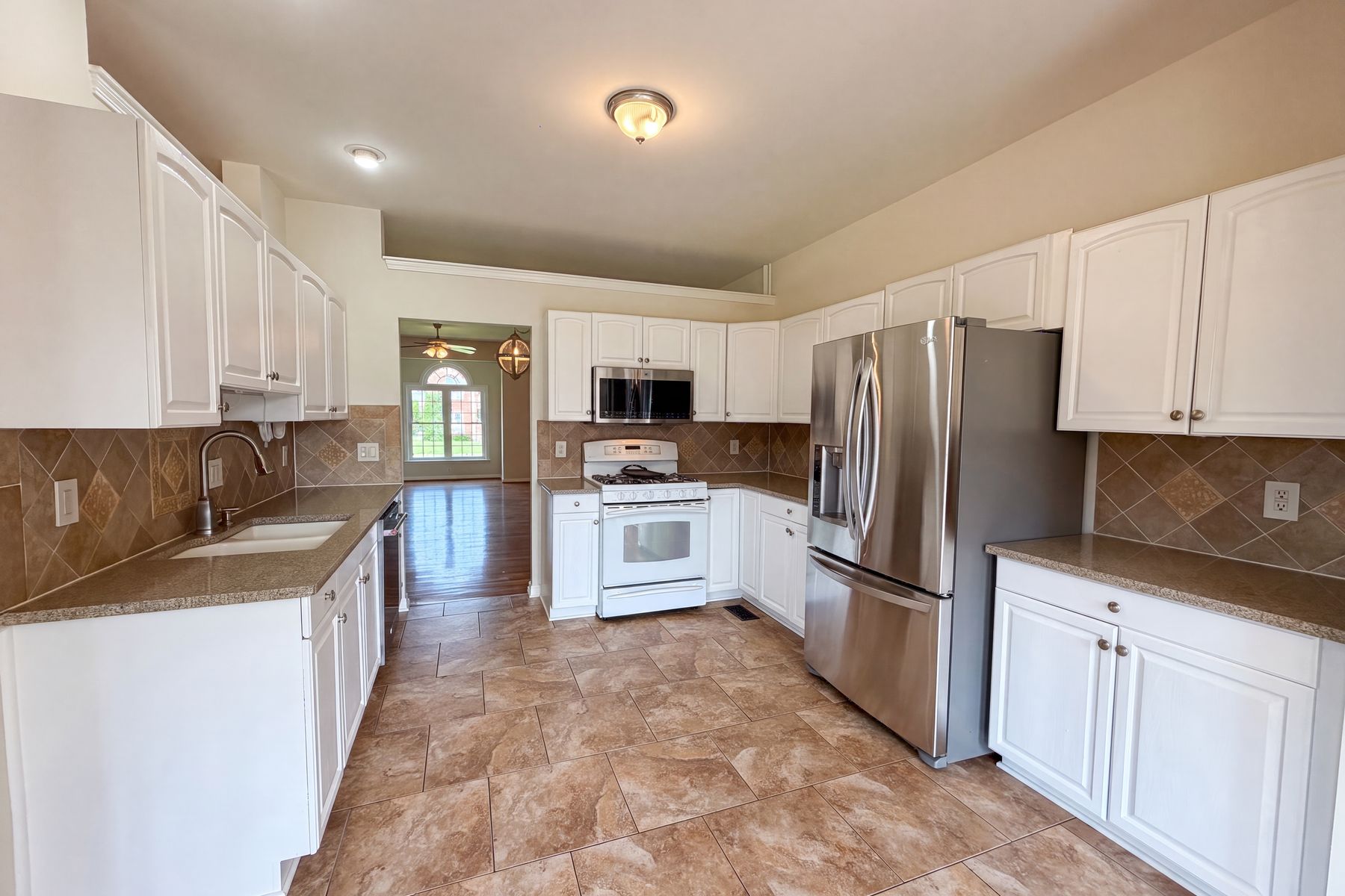 Photo 2 of 24 of 1727 Joben Dr, Murfreesboro, TN