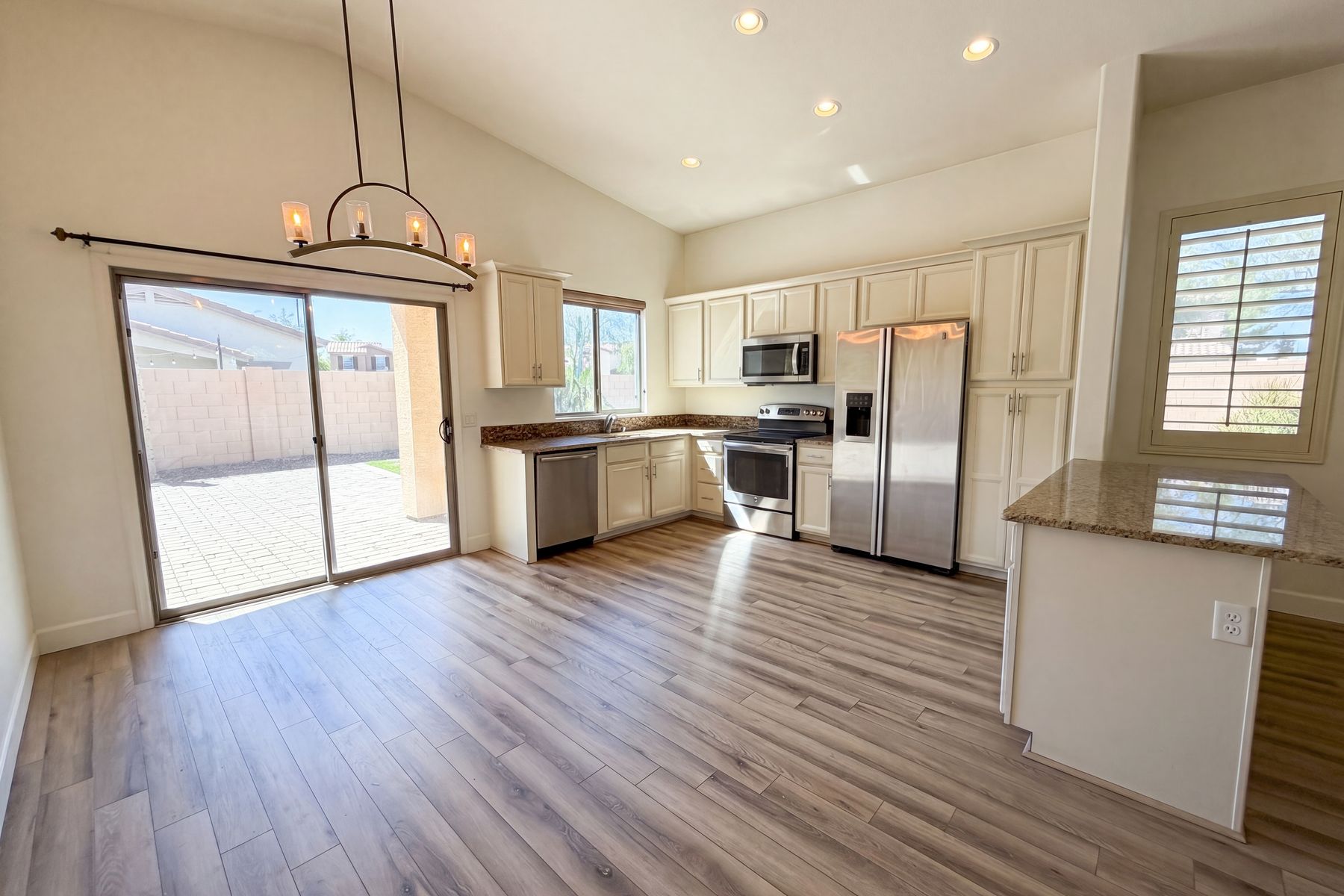Photo 2 of 29 of 3951 E Timberline Rd, Gilbert, AZ