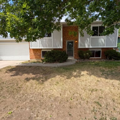 Property photo 1 of 10661 Quail Ct
