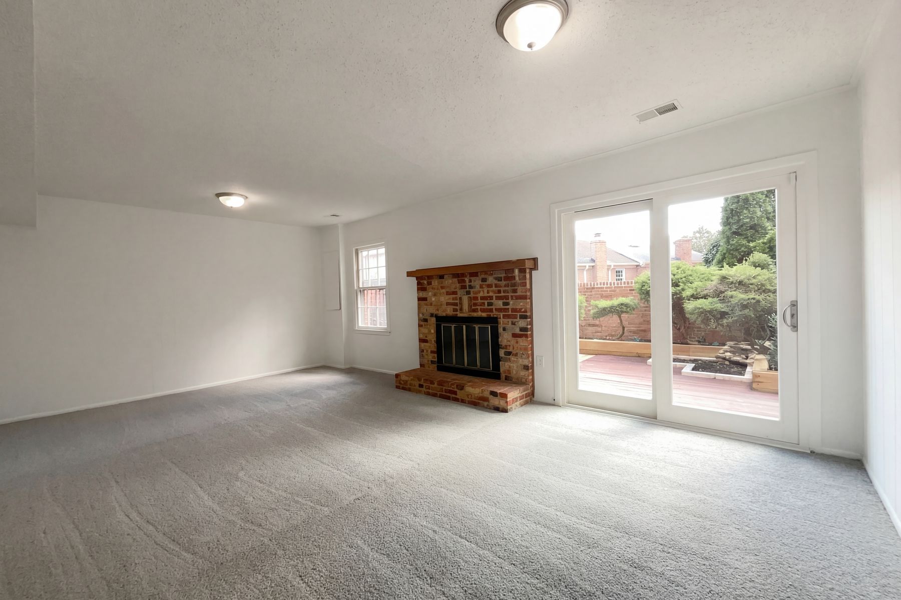 Property photo 3 of 645 N Armistead St