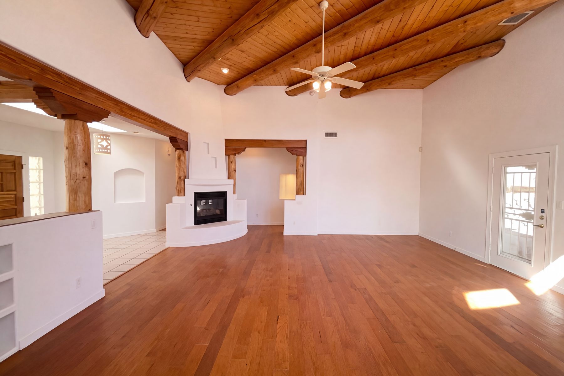 Property photo 3 of 6331 Pima Pl NW
