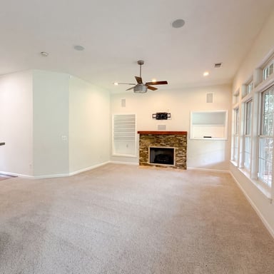 Property photo 3 of 1027 Countess Ln