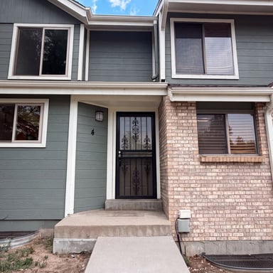 Property photo 1 of 8733 W Cornell Ave Apt 4