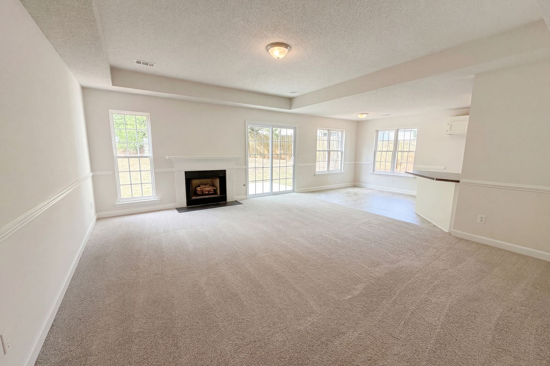 Property photo 3 of 308 Algrave Way