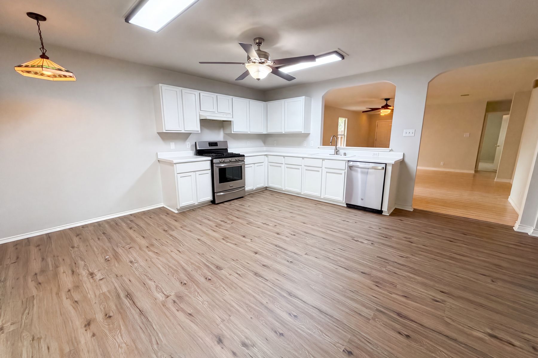 Photo 2 of 16 of 616 Barbara Way, Bastrop, TX