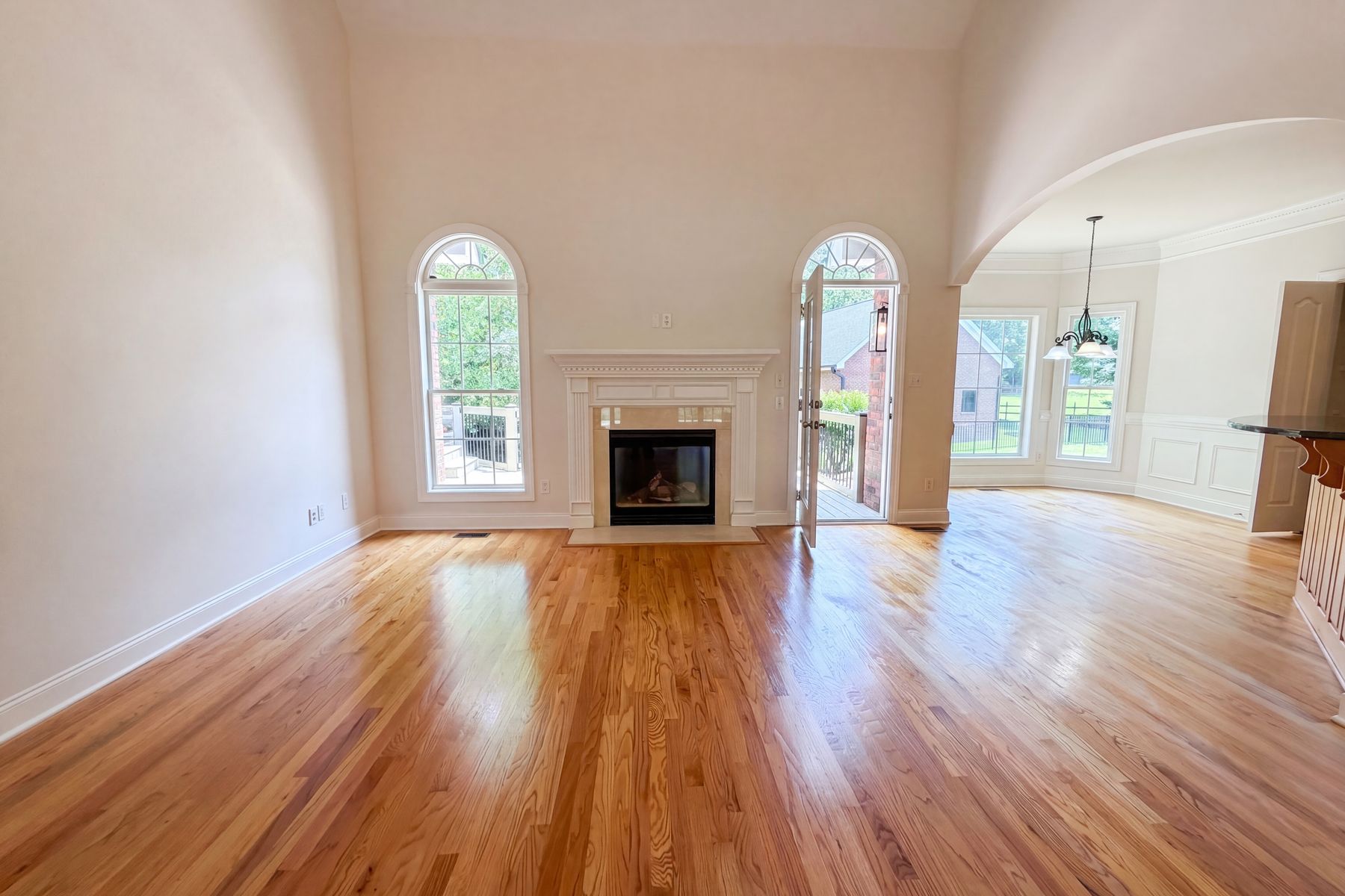 Property photo 3 of 5309 Old Town Ln