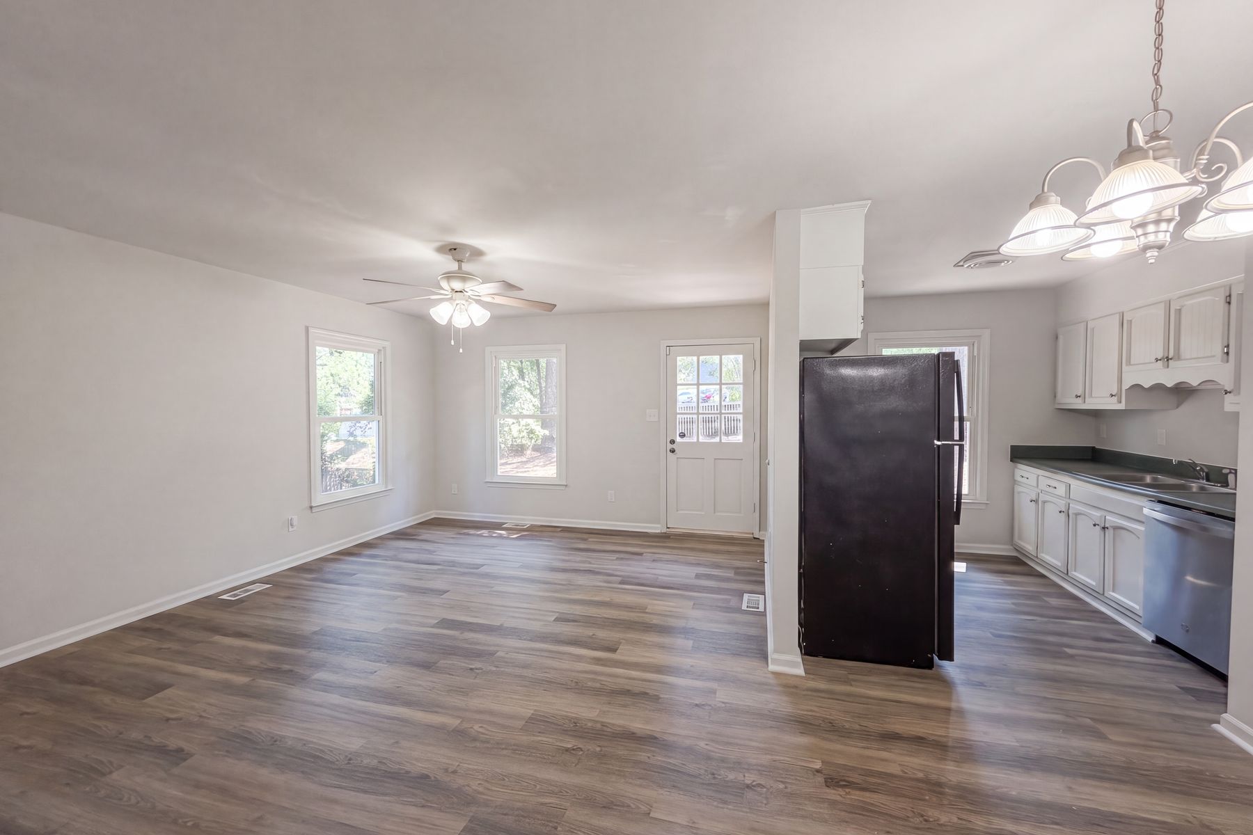 Property photo 3 of 5314 Westminster Dr