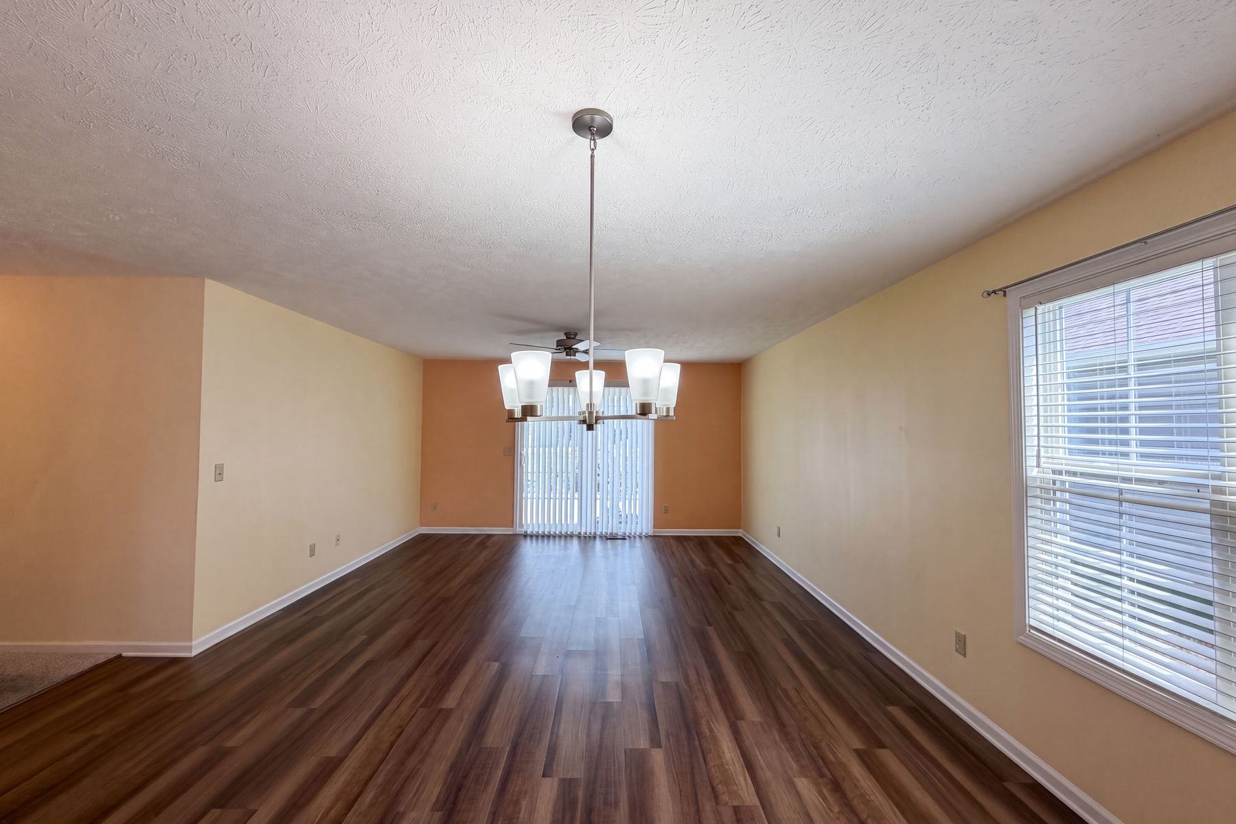 Property photo 3 of 159 Prestwyck Ln