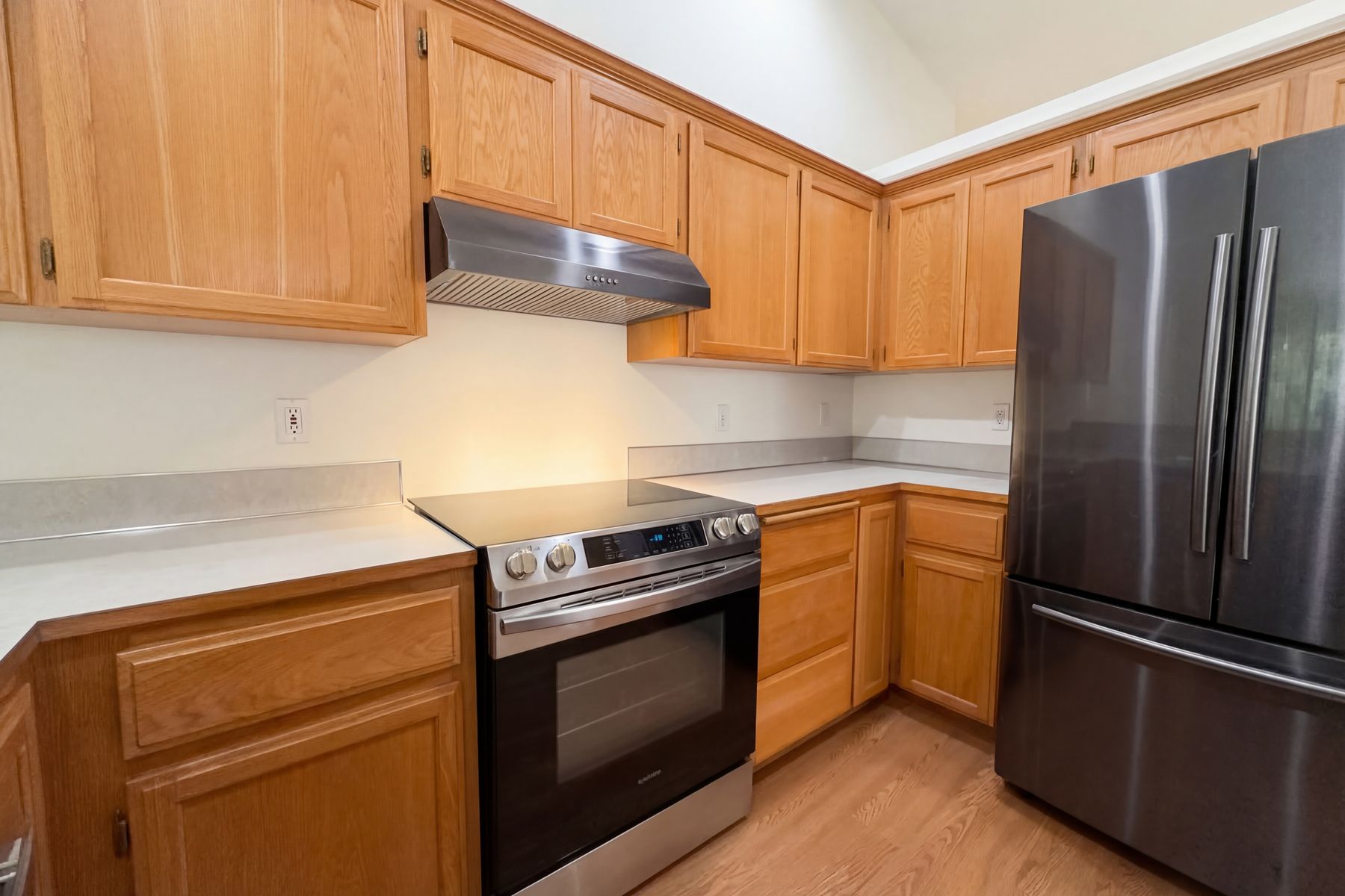 Photo 2 of 18 of 8641 NE Windstone St, Beaverton, OR