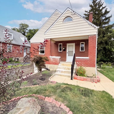 Property photo 1 of 6418 Savannah Ave
