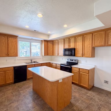 Property photo 2 of 6943 W Bamburgh Way