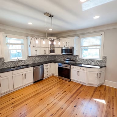 Property photo 2 of 1108 Herrin Ave