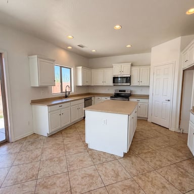 Property photo 2 of 3269 N 301st Dr