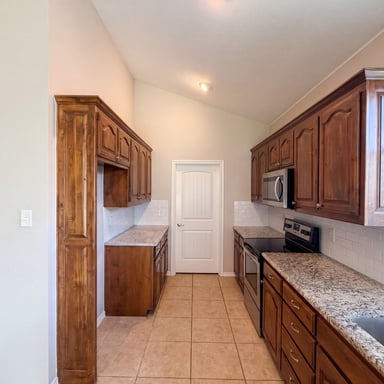 Property photo 2 of 1205 Kachina Ln