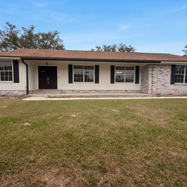 Property photo 1 of 606 Gulfstream Trl S