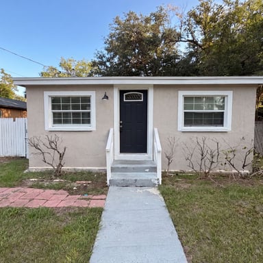 Property photo 1 of 1506 W 16th St