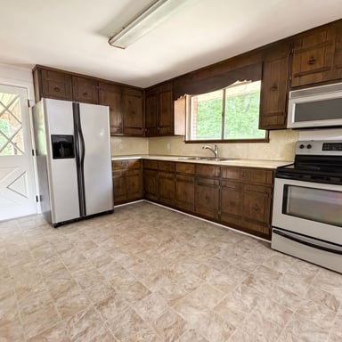 Property photo 2 of 624 Belview St