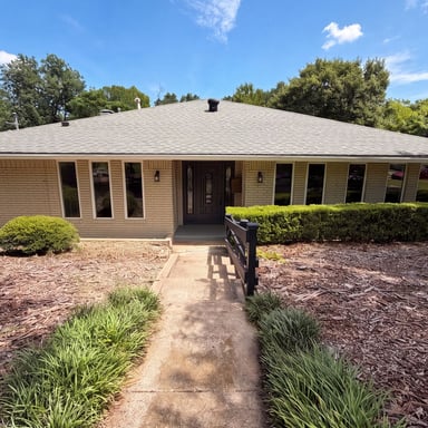 Property photo 1 of 3423 Willow Crest Ln