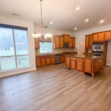 Property photo 2 of 1724 Westend Pl