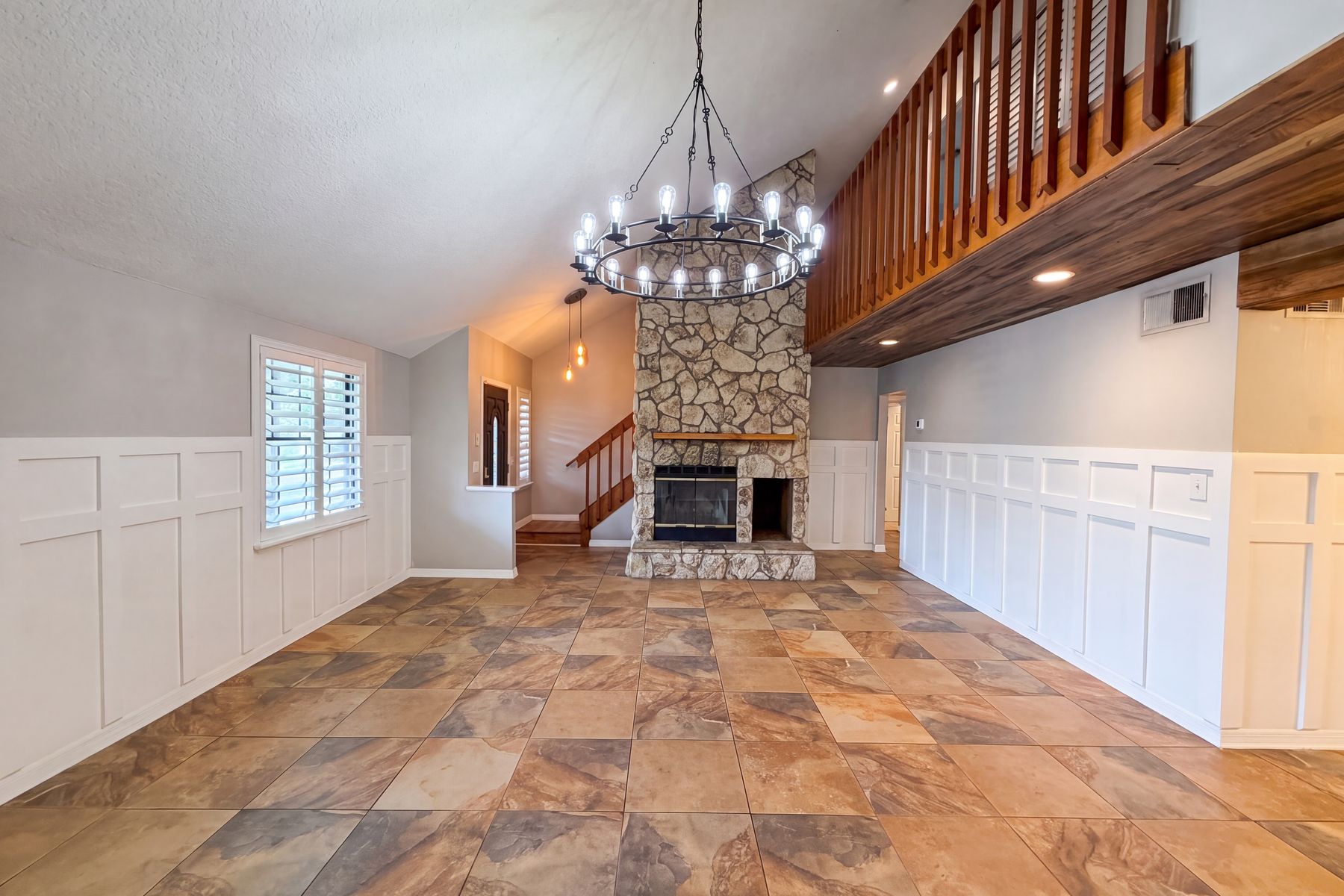 Property photo 3 of 8382 Chason Rd W