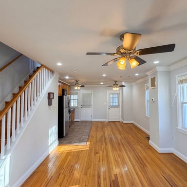 Property photo 3 of 701 Atlantic St SE