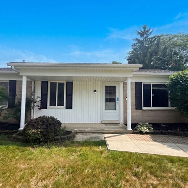 Property photo 1 of 42195 Fairview Dr