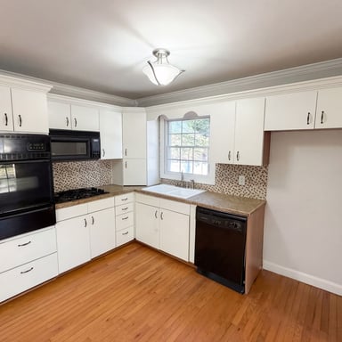 Property photo 2 of 1512 Buckingham Ave