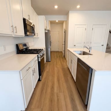 Property photo 2 of 3022 Basswood St