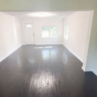 Property photo 3 of 601 Community Dr