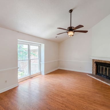 Property photo 3 of 5500 Fortunes Ridge Dr Apt 86B