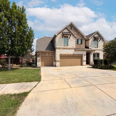 Property photo 1 of 1058 Cedar Glen Dr