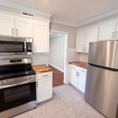 Property photo 2 of 1817 Neptune Dr