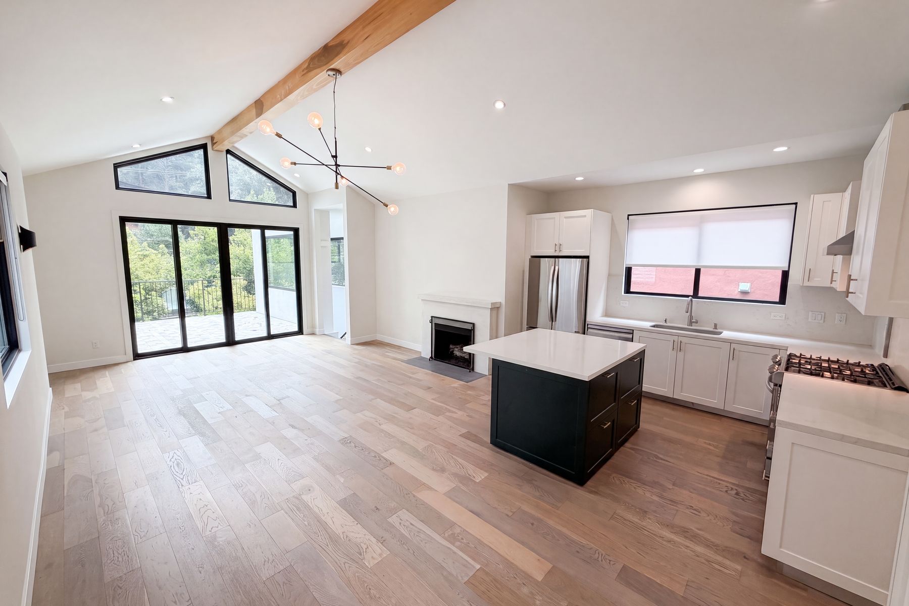Property photo 3 of 8723 Lookout Mountain Ave