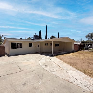 Property photo 1 of 5630 Dewey Ave