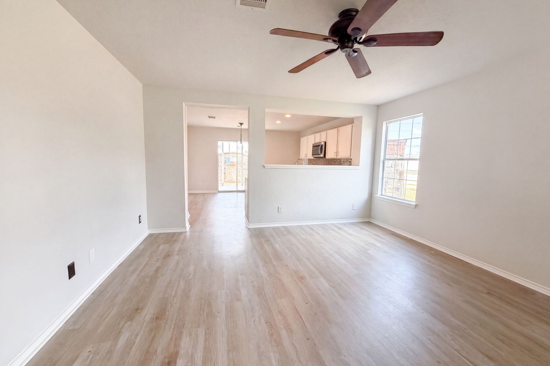 Property photo 3 of 3972 Cherokee Blvd