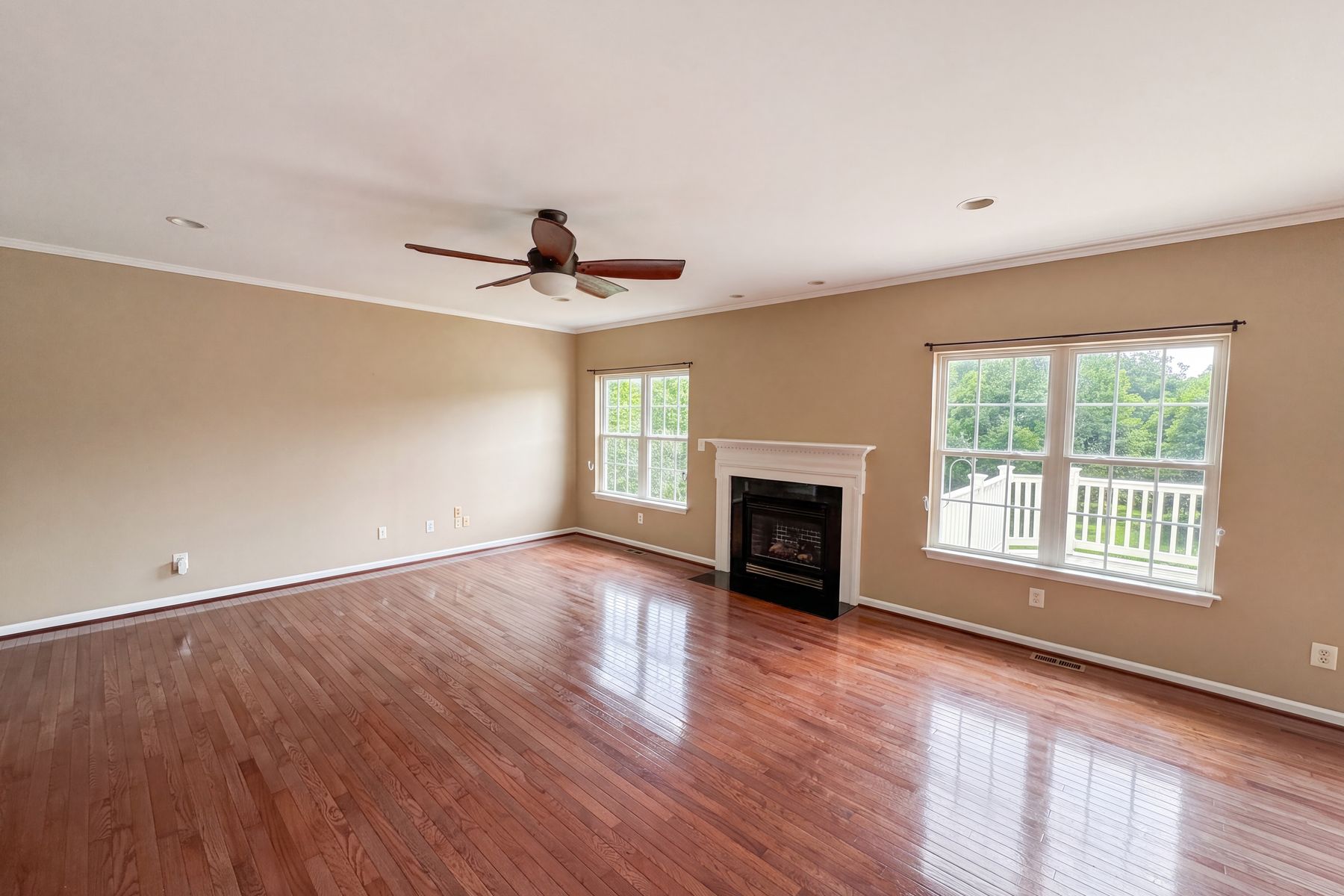 Property photo 3 of 11625 Mica Pl