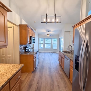 Property photo 2 of 431 Harbour Lights Dr